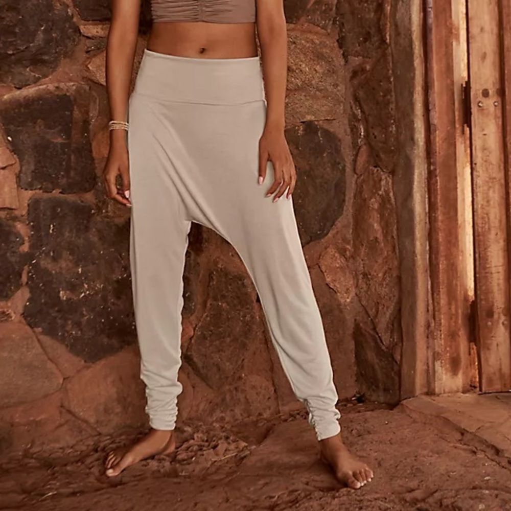 Free People Sand Harem Joggers - Picture 4 of 5